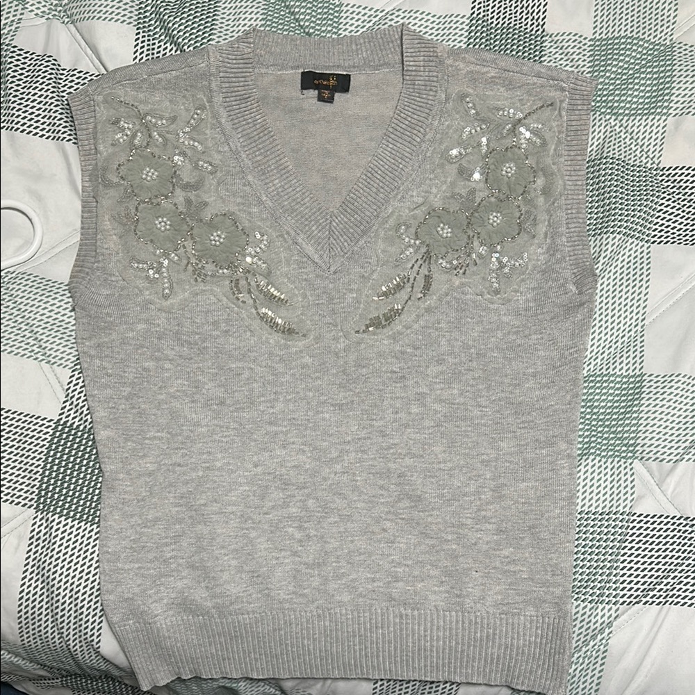 Gray V-Neck Sweater with Classic Style